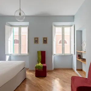 Iflat Trevi Charming Apartamento